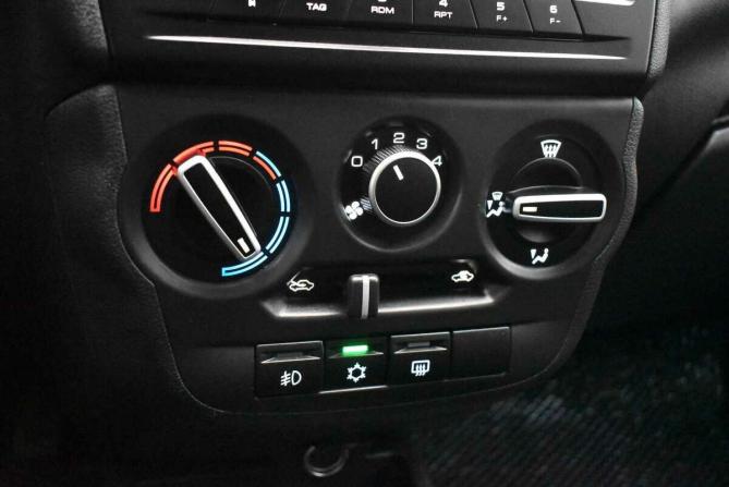 Lada (ВАЗ) Granta I Рестайлинг с пробегом 2023 года, цена 945 000 рублей, 26749 км, универсал, Автокод Объявления