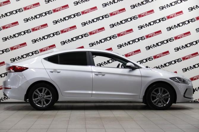 Hyundai Elantra VI (AD) с пробегом 2017 года, цена 1 675 170 рублей, 76324 км, седан, Автокод Объявления