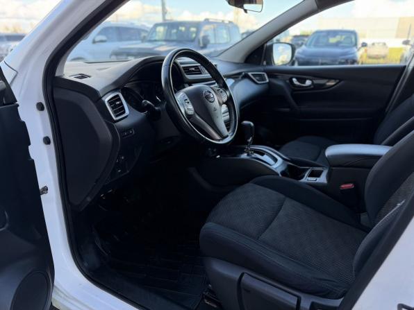 Nissan Qashqai II с пробегом 2018 года, цена 1 590 000 рублей, 128398 км, внедорожник, Автокод Объявления