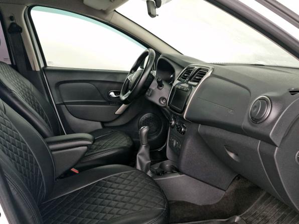 Renault Sandero II Рестайлинг с пробегом 2018 года, цена 1 080 000 рублей, 149543 км, хэтчбек, Автокод Объявления