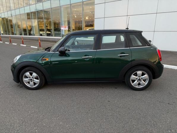 Mini Hatch III (F55/F56) с пробегом 2017 года, цена 1 470 000 рублей, 70468 км, хэтчбек, Автокод Объявления