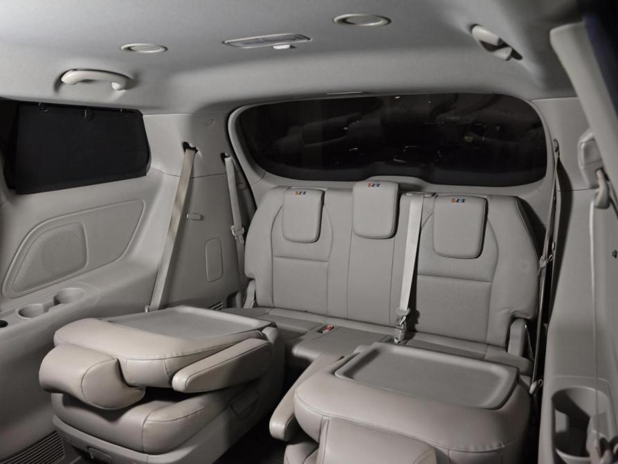 Kia Carnival III Москва  - изображение 19