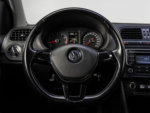 Volkswagen Polo V Рестайлинг с пробегом 2015 года, цена 899 000 рублей, 141903 км, седан, Автокод Объявления