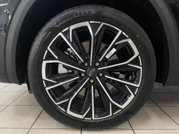 Geely Monjaro I Рестайлинг 2 с пробегом 2026 года, цена 4 180 000 рублей, 40 км, внедорожник, Автокод Объявления