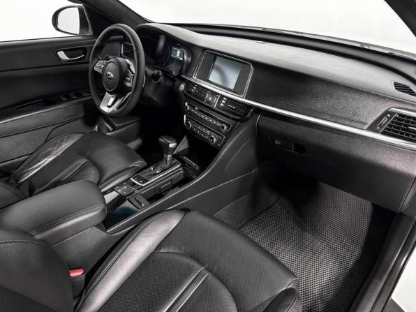 Kia Optima IV Рестайлинг с пробегом 2018 года, цена 1 440 000 рублей, 180654 км, седан, Автокод Объявления