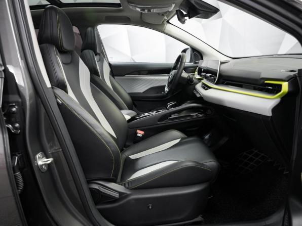 Geely Coolray I Рестайлинг с пробегом 2023 года, цена 2 236 000 рублей, 27000 км, внедорожник, Автокод Объявления