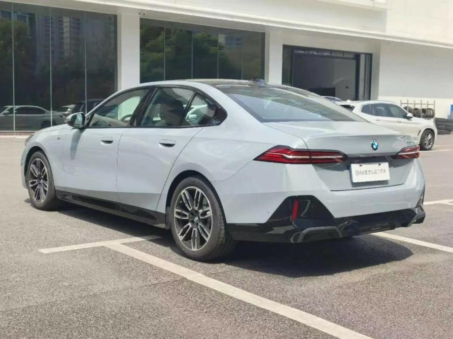 BMW 5 серии VIII (G60/G61/G68) Краснодар  - изображение 2