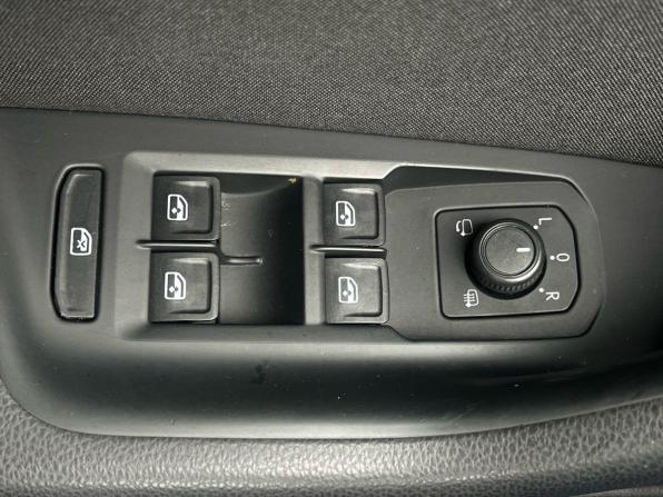 Volkswagen Passat B8 с пробегом 2016 года, цена 1 470 000 рублей, 304764 км, универсал, Автокод Объявления