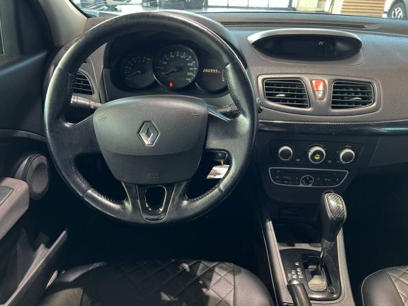 Renault Fluence I с пробегом 2011 года, цена 765 000 рублей, 280000 км, седан, Автокод Объявления