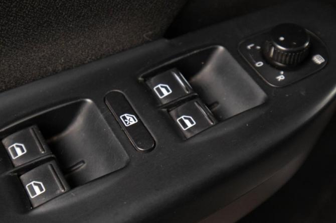 Volkswagen Passat B6 с пробегом 2010 года, цена 649 000 рублей, 175000 км, седан, Автокод Объявления