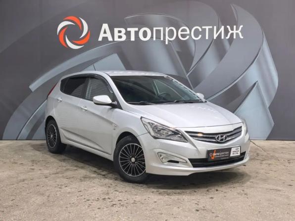 Hyundai Solaris I Рестайлинг с пробегом 2015 года, цена 999 000 рублей, 147216 км, хэтчбек, Автокод Объявления