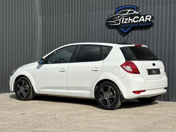 Kia Ceed I Рестайлинг с пробегом 2011 года, цена 649 000 рублей, 237800 км, хэтчбек, Автокод Объявления