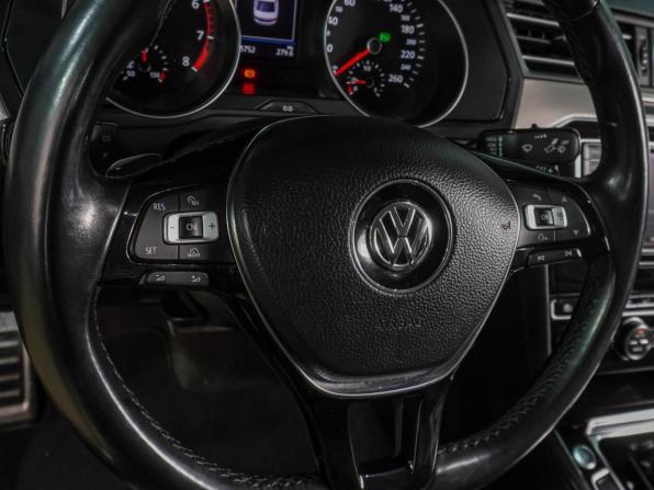 Volkswagen Passat B8 с пробегом 2017 года, цена 1 849 000 рублей, 145752 км, седан, Автокод Объявления