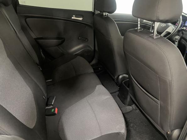 Hyundai Solaris I с пробегом 2013 года, цена 699 000 рублей, 93914 км, хэтчбек, Автокод Объявления