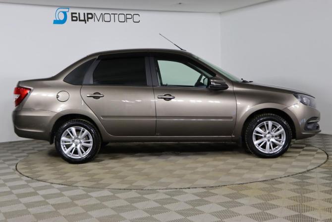 Lada (ВАЗ) Granta I Рестайлинг с пробегом 2024 года, цена 1 169 990 рублей, 31913 км, седан, Автокод Объявления