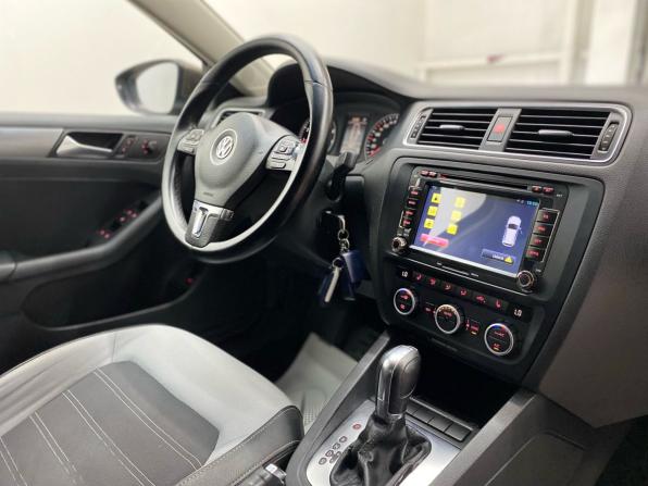 Volkswagen Jetta VI с пробегом 2012 года, цена 990 000 рублей, 227933 км, седан, Автокод Объявления