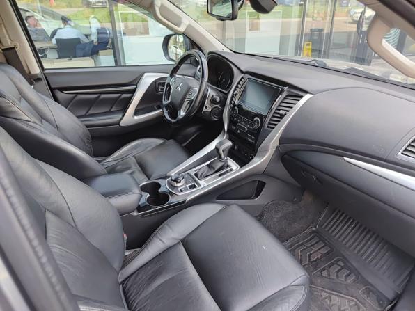 Mitsubishi Pajero Sport III с пробегом 2018 года, цена 3 099 000 рублей, 103847 км, внедорожник, Автокод Объявления