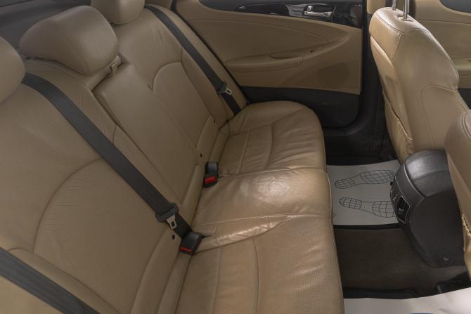 Hyundai Sonata VI (YF) с пробегом 2012 года, цена 899 000 рублей, 332154 км, седан, Автокод Объявления