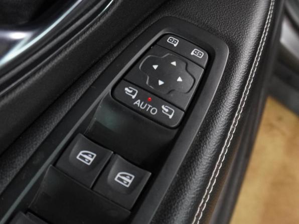 Renault Scenic IV с пробегом 2017 года, цена 1 470 000 рублей, 171937 км, компактвэн, Автокод Объявления