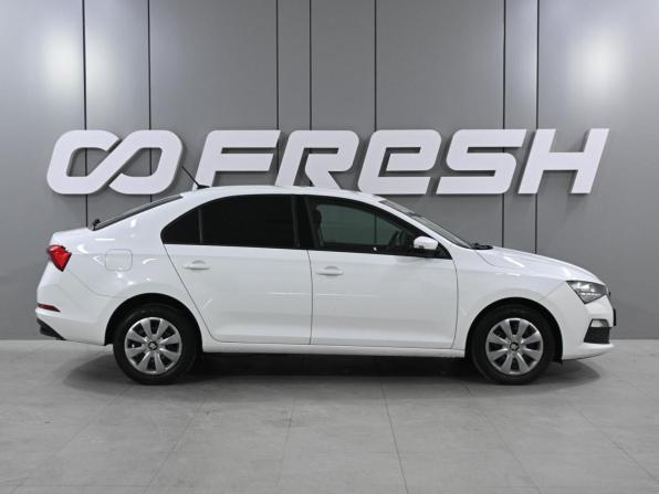 Skoda Rapid II с пробегом 2021 года, цена 1 629 000 рублей, 109089 км, лифтбек, Автокод Объявления