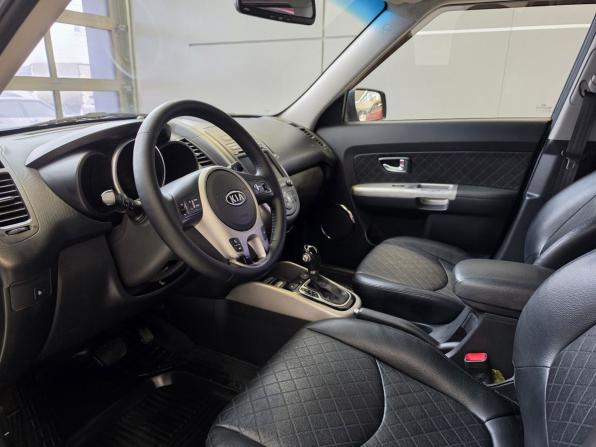 Kia Soul I Рестайлинг с пробегом 2012 года, цена 899 000 рублей, 209672 км, хэтчбек, Автокод Объявления