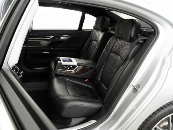 BMW 7 серии VI (G11/G12) с пробегом 2016 года, цена 3 233 055 рублей, 98772 км, седан, Автокод Объявления