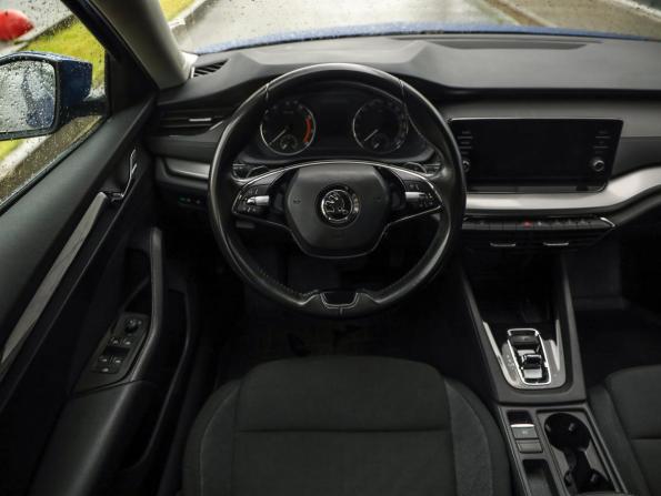 Skoda Octavia IV (A8) с пробегом 2021 года, цена 2 050 000 рублей, 79711 км, лифтбек, Автокод Объявления