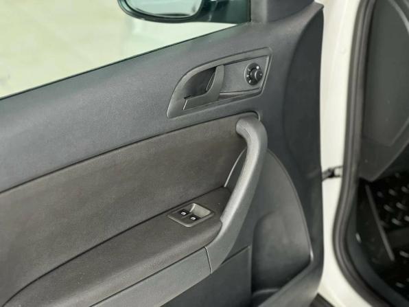 Skoda Yeti I с пробегом 2013 года, цена 795 000 рублей, 153554 км, внедорожник, Автокод Объявления