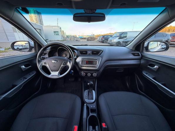 Kia Rio III Рестайлинг с пробегом 2016 года, цена 1 040 000 рублей, 115000 км, седан, Автокод Объявления