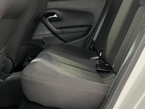 Volkswagen Polo V Рестайлинг с пробегом 2016 года, цена 1 079 000 рублей, 101414 км, седан, Автокод Объявления