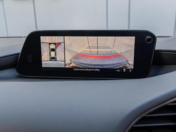 Mazda 3 IV (BP) с пробегом 2019 года, цена 1 770 000 рублей, 65897 км, хэтчбек, Автокод Объявления