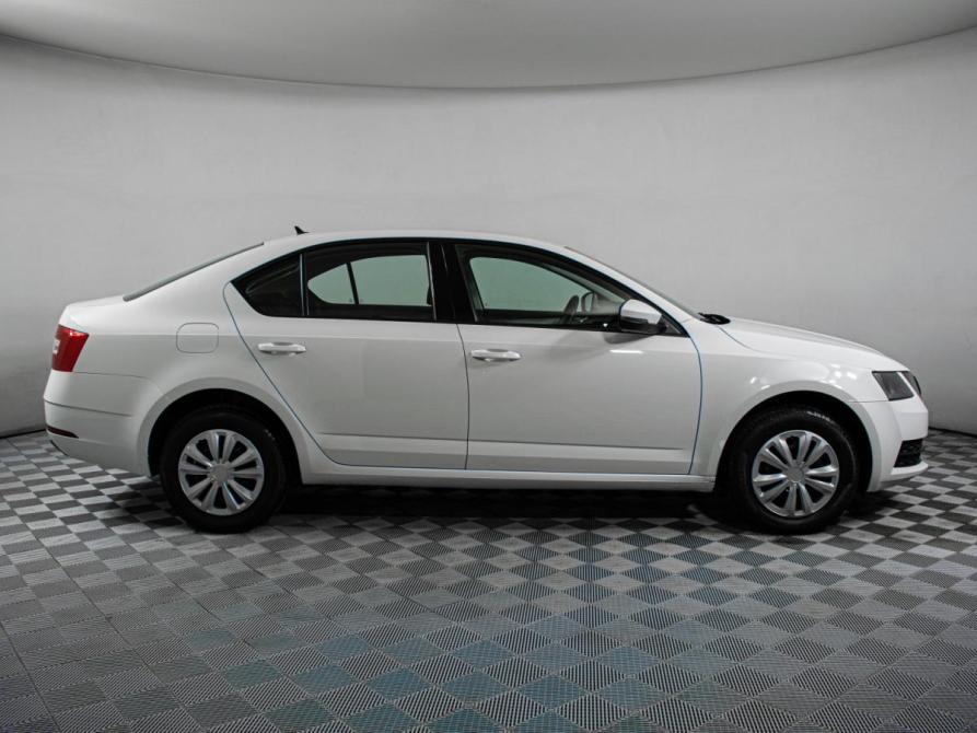 Skoda Octavia III (A7) Рестайлинг Москва  - изображение 4