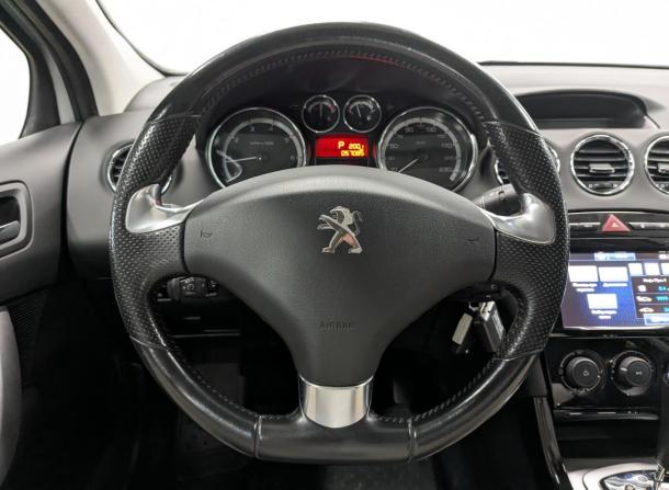 Peugeot 408 I Рестайлинг с пробегом 2017 года, цена 1 355 000 рублей, 57078 км, седан, Автокод Объявления