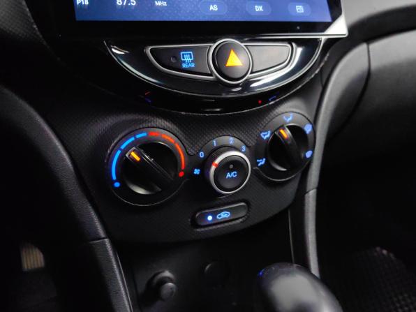 Hyundai Solaris I с пробегом 2013 года, цена 699 000 рублей, 196408 км, седан, Автокод Объявления