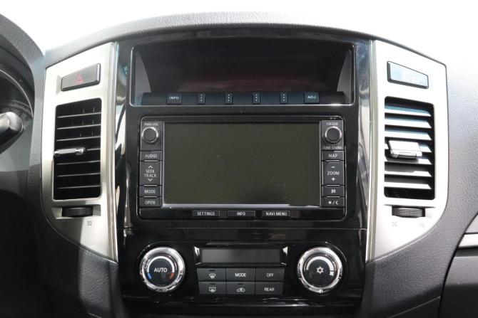 Mitsubishi Pajero IV Рестайлинг 2 с пробегом 2014 года, цена 2 520 000 рублей, 118748 км, внедорожник, Автокод Объявления