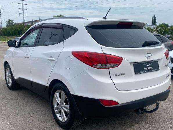 Hyundai ix35 I с пробегом 2011 года, цена 910 000 рублей, 331504 км, внедорожник, Автокод Объявления