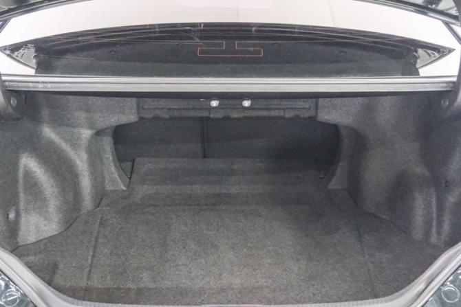 Toyota Camry VII (XV50) Рестайлинг с пробегом 2015 года, цена 1 999 000 рублей, 202000 км, седан, Автокод Объявления