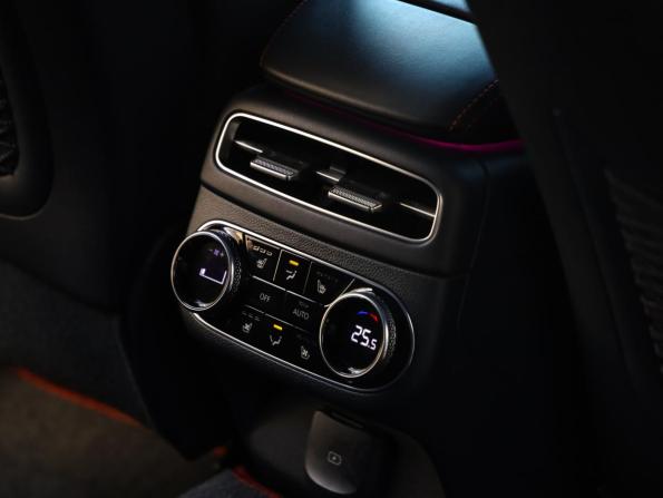 Genesis GV70 I с пробегом 2021 года, цена 4 399 000 рублей, 96393 км, внедорожник, Автокод Объявления
