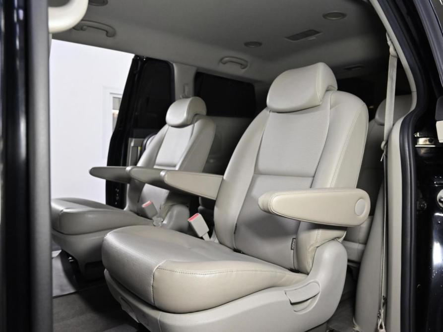 Kia Carnival III Москва  - изображение 17