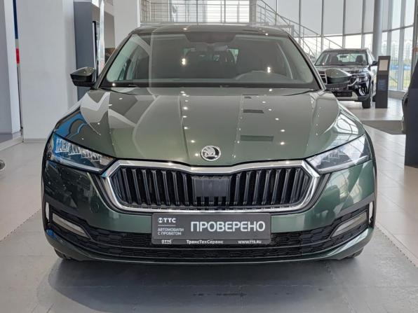 Skoda Octavia IV (A8) с пробегом 2021 года, цена 2 420 000 рублей, 91747 км, лифтбек, Автокод Объявления