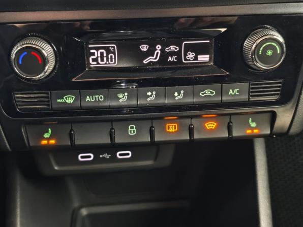 Skoda Rapid II с пробегом 2021 года, цена 1 626 000 рублей, 79774 км, лифтбек, Автокод Объявления