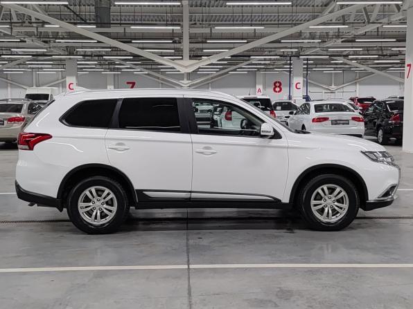 Mitsubishi Outlander III Рестайлинг 2 с пробегом 2018 года, цена 1 750 000 рублей, 180401 км, внедорожник, Автокод Объявления