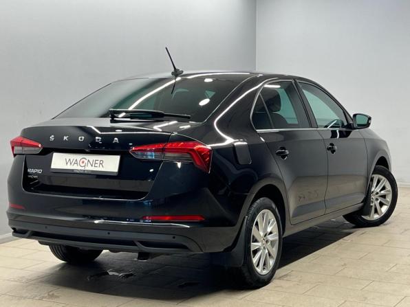 Skoda Rapid II с пробегом 2021 года, цена 1 996 000 рублей, 48743 км, лифтбек, Автокод Объявления