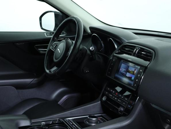Jaguar F-Pace I с пробегом 2016 года, цена 1 960 000 рублей, 187392 км, внедорожник, Автокод Объявления