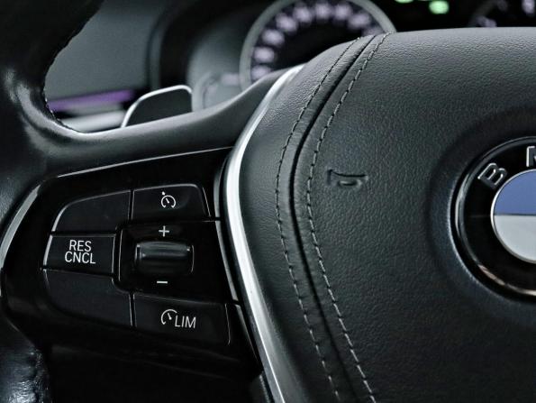 BMW 5 серии VII (G30/G31/G38) с пробегом 2019 года, цена 2 690 000 рублей, 245000 км, седан, Автокод Объявления