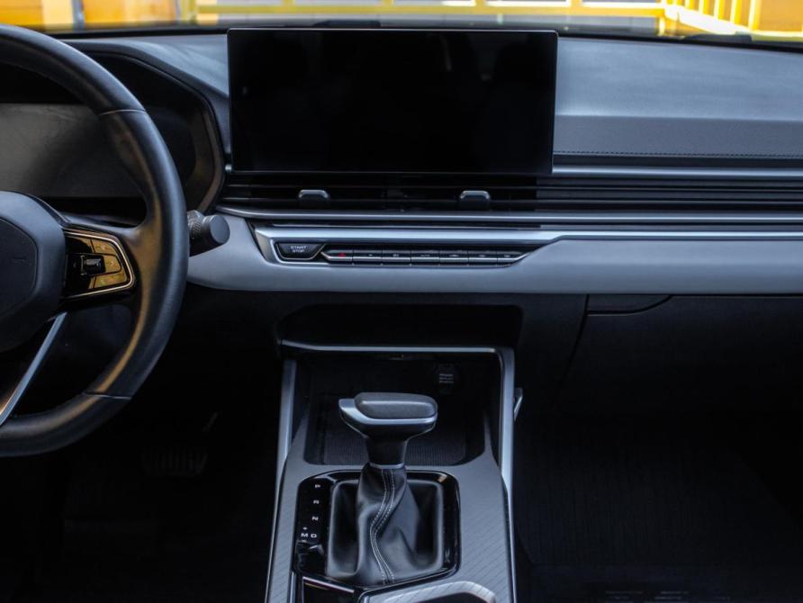 Geely Emgrand II Москва  - изображение 12