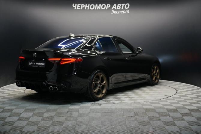 Alfa Romeo Giulia II (952) Рестайлинг с пробегом 2020 года, цена 3 550 000 рублей, 20000 км, седан, Автокод Объявления