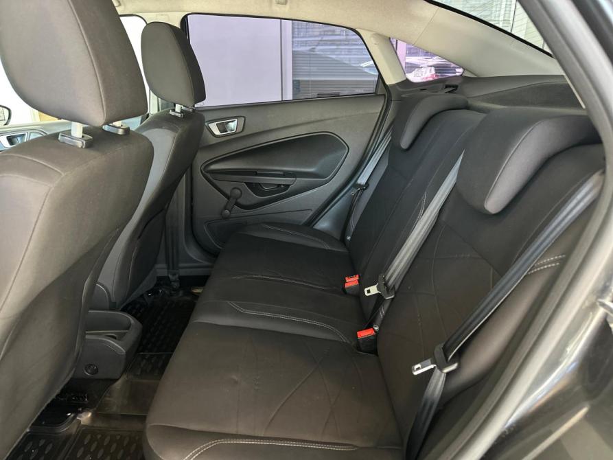 Ford Fiesta Mk6 Рестайлинг Санкт-Петербург  - изображение 28