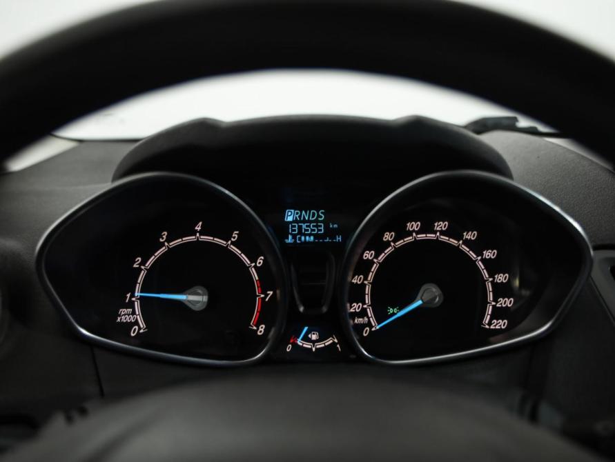 Ford Fiesta Mk6 Рестайлинг Санкт-Петербург  - изображение 12