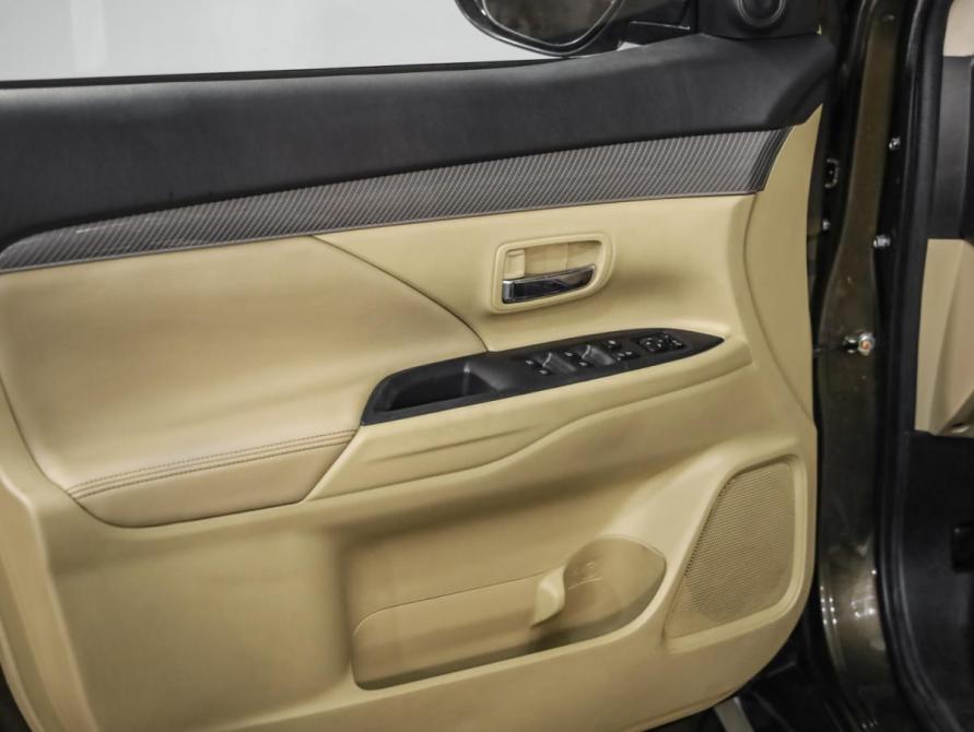 Mitsubishi Outlander III Рестайлинг 3 Санкт-Петербург  - изображение 20